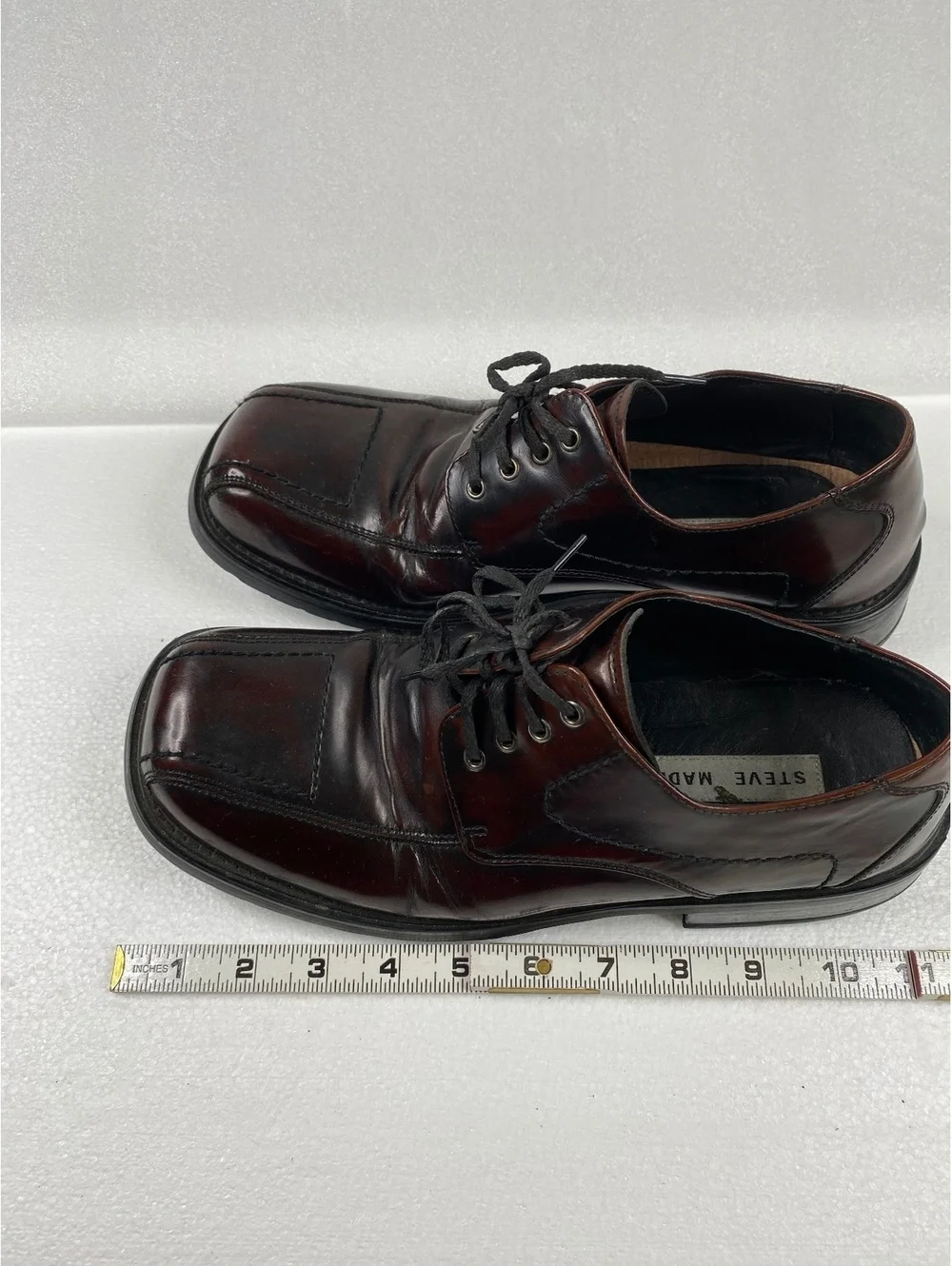 Steve Madden burgundy square toe dress shoes